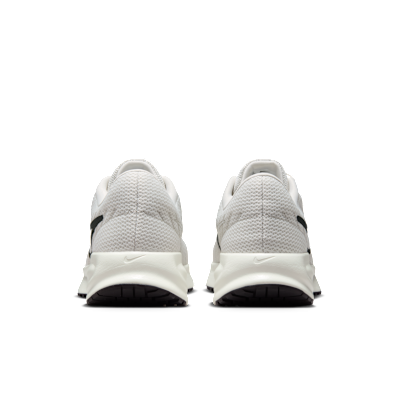 Nike Run Defy
