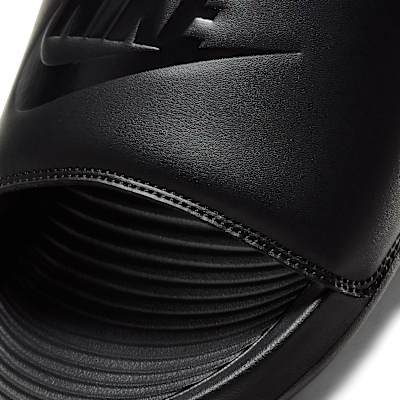 Nike Victori One