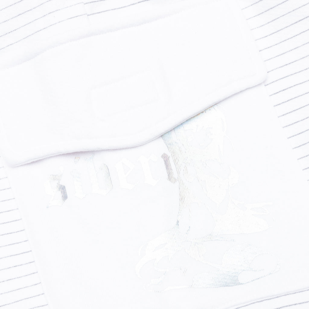 Dark Queen Shorts - White