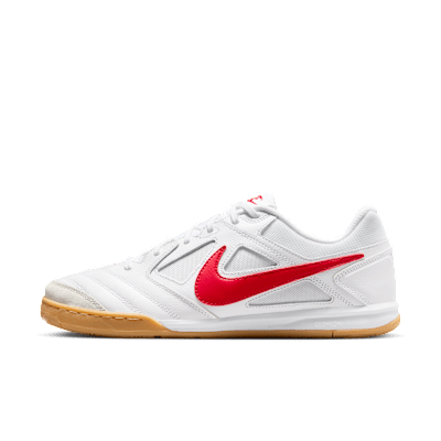 Nike Gato