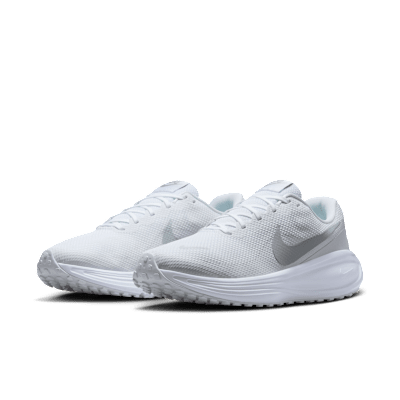Nike Revolution 8