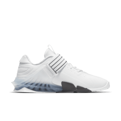 Nike Savaleos