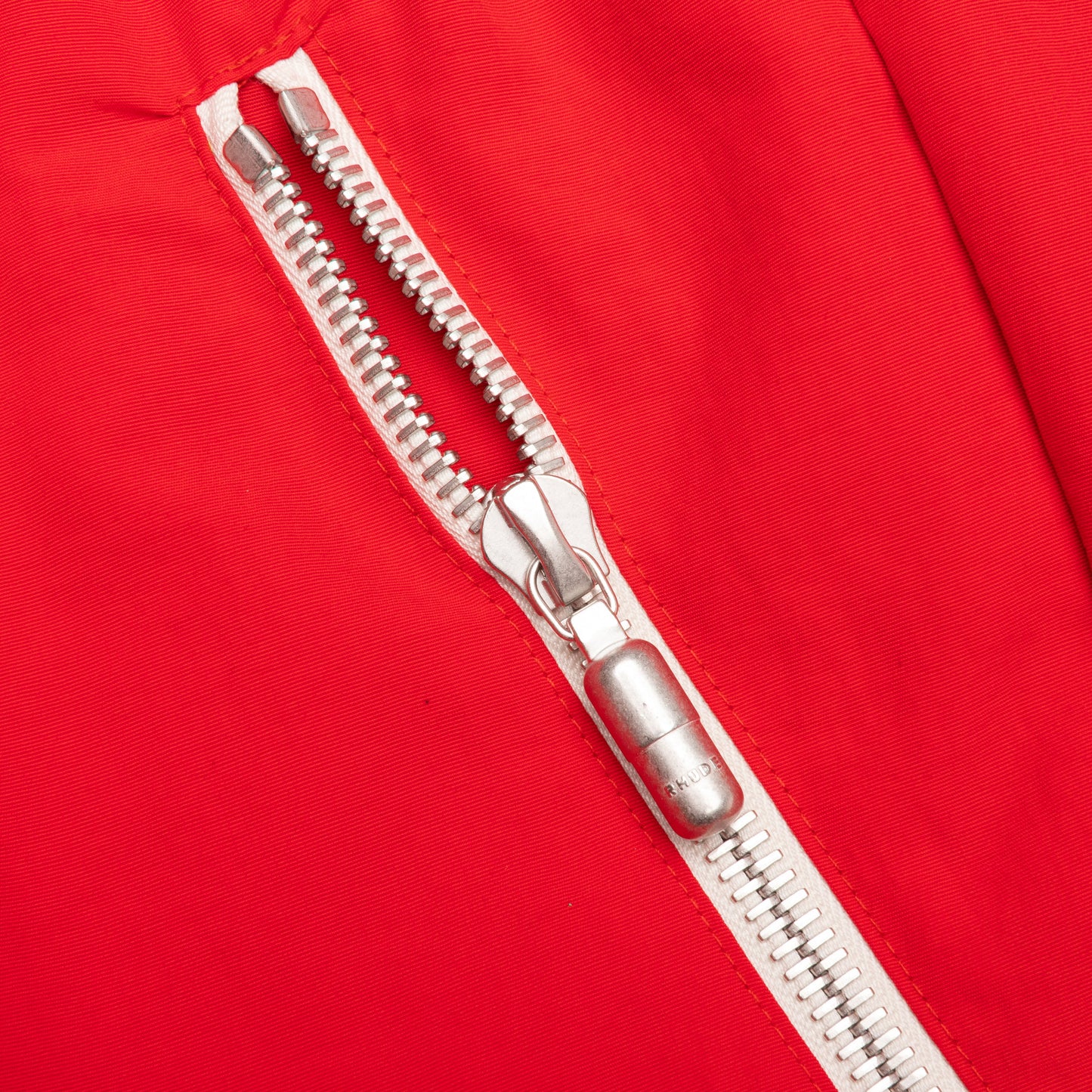Logo Short - Red/White