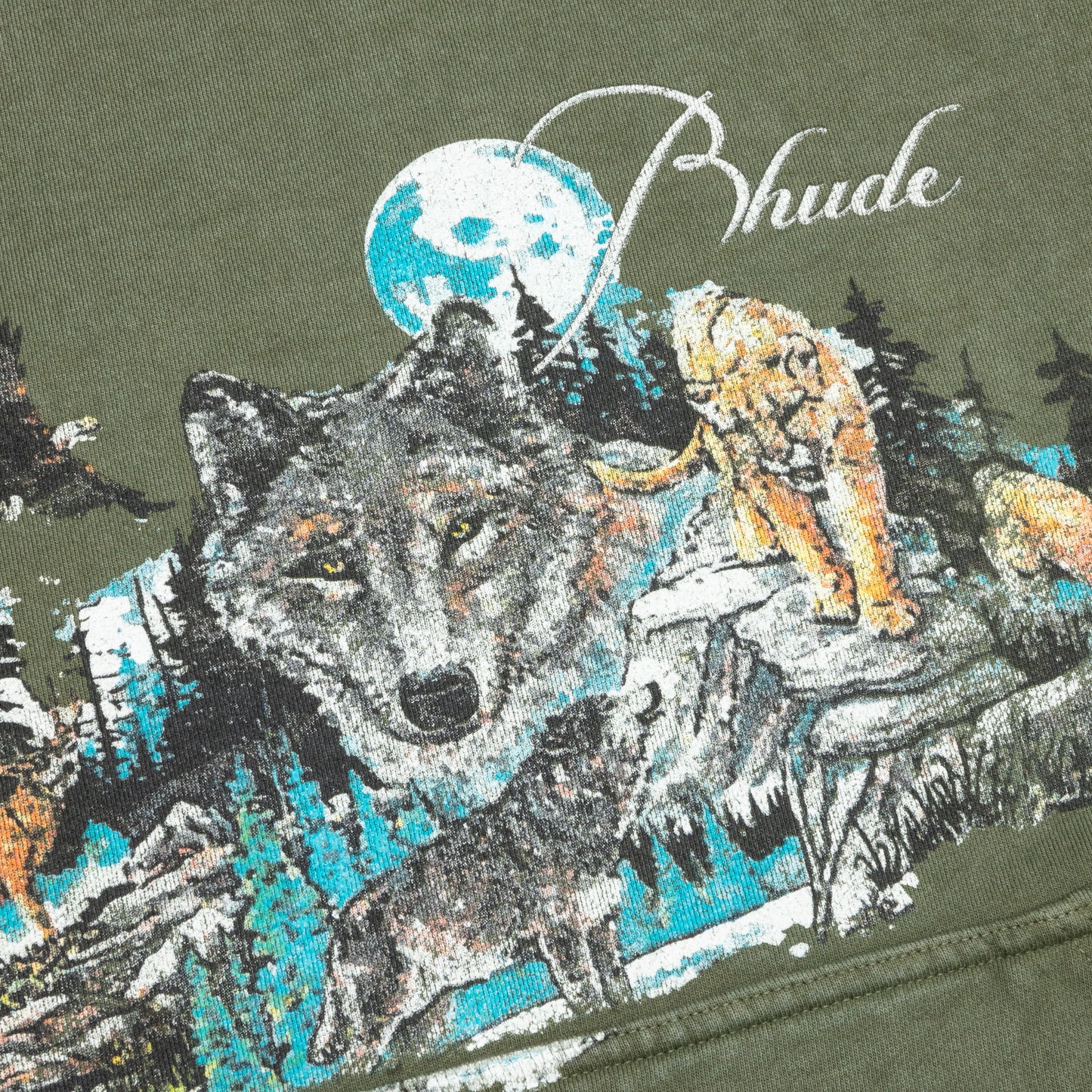Wolf In Nature Graphic Crewneck - Olive