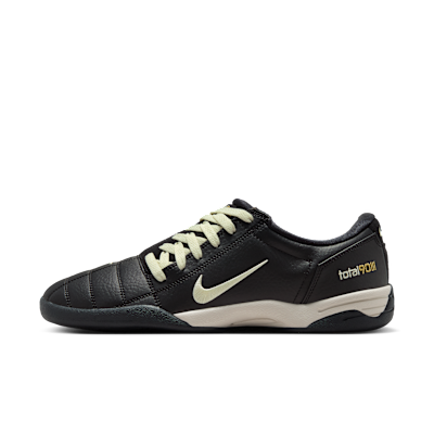 Nike Total 90